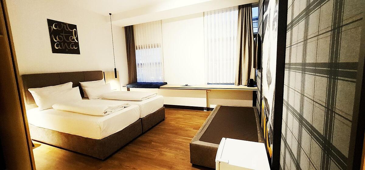 ROOMINGTONS MUNICH AIRPORT