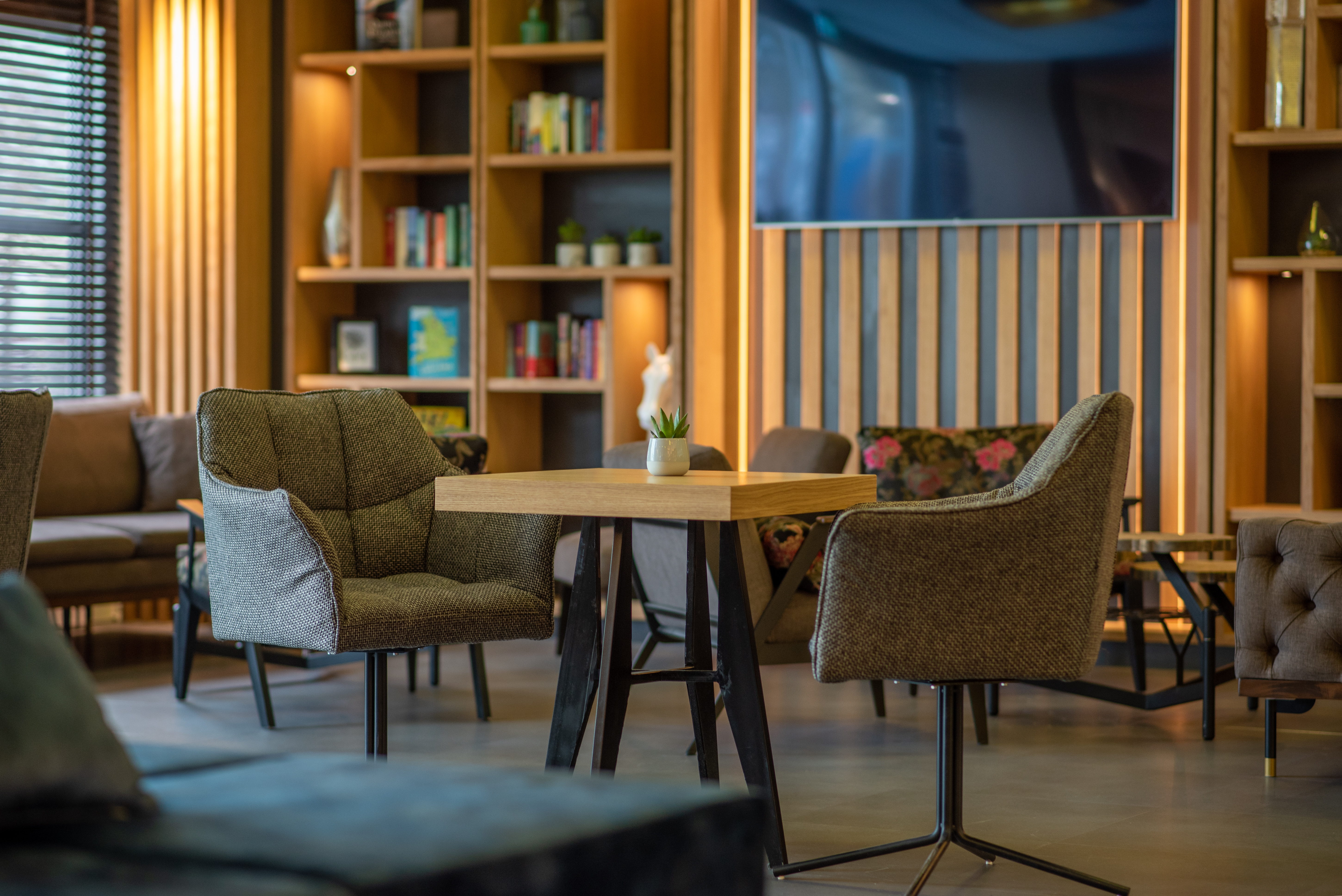 ROOMINGTONS MUNICH AIRPORT