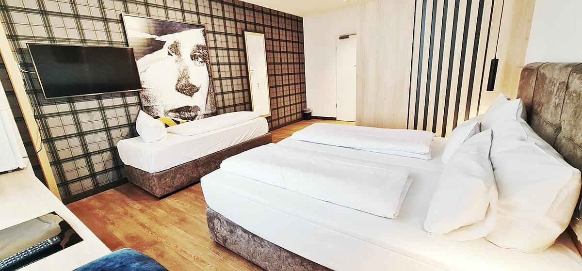 ROOMINGTONS MUNICH AIRPORT