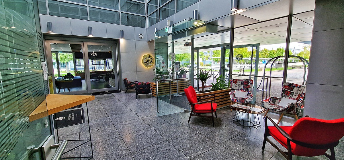 ROOMINGTONS MUNICH AIRPORT