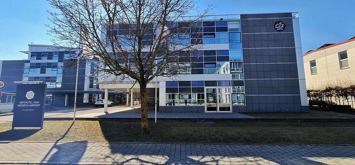 ROOMINGTONS MUNICH AIRPORT