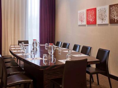 نووتل ترابزن