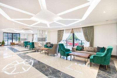 The Sansa Hotel & Spa