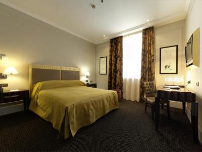 گرند هتل ایروان