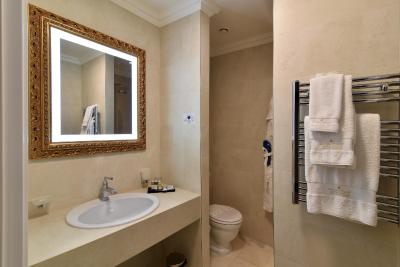 گرند هتل ایروان