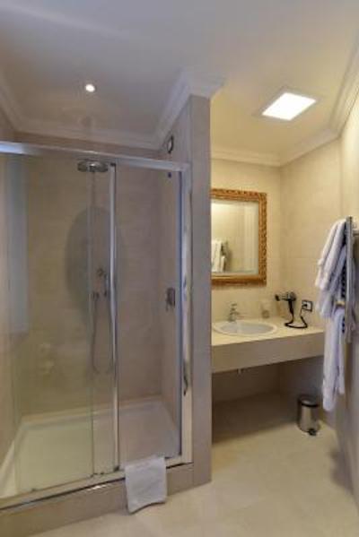 گرند هتل ایروان