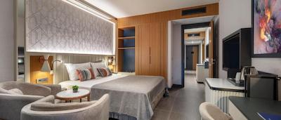 مای لوم لاکچری هتل اند ریزورت