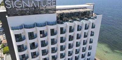 سیگنیچر بلو ریزورت