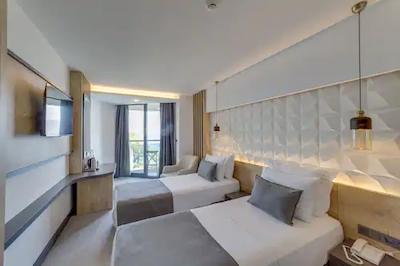 سیگنیچر بلو ریزورت