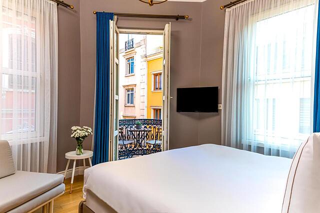 Petros Hotel