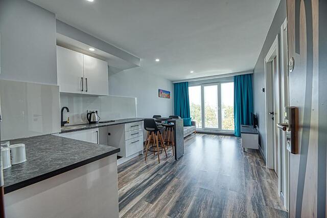 Gris and Verde Suite Hotel