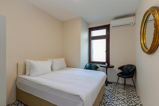 Sanat Hostel