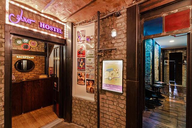 Sanat Hostel