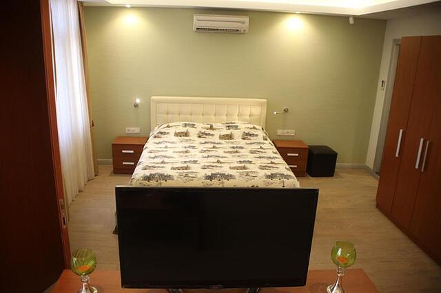 Honey House Apartment