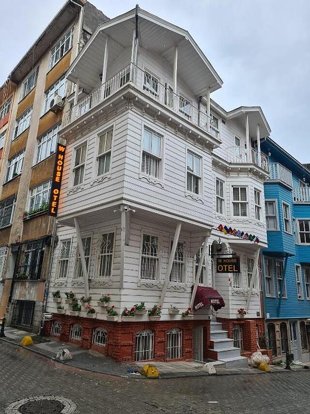 W House Kadikoy