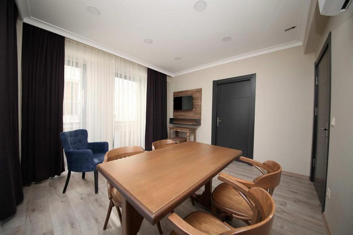 Taksim Corner Suite