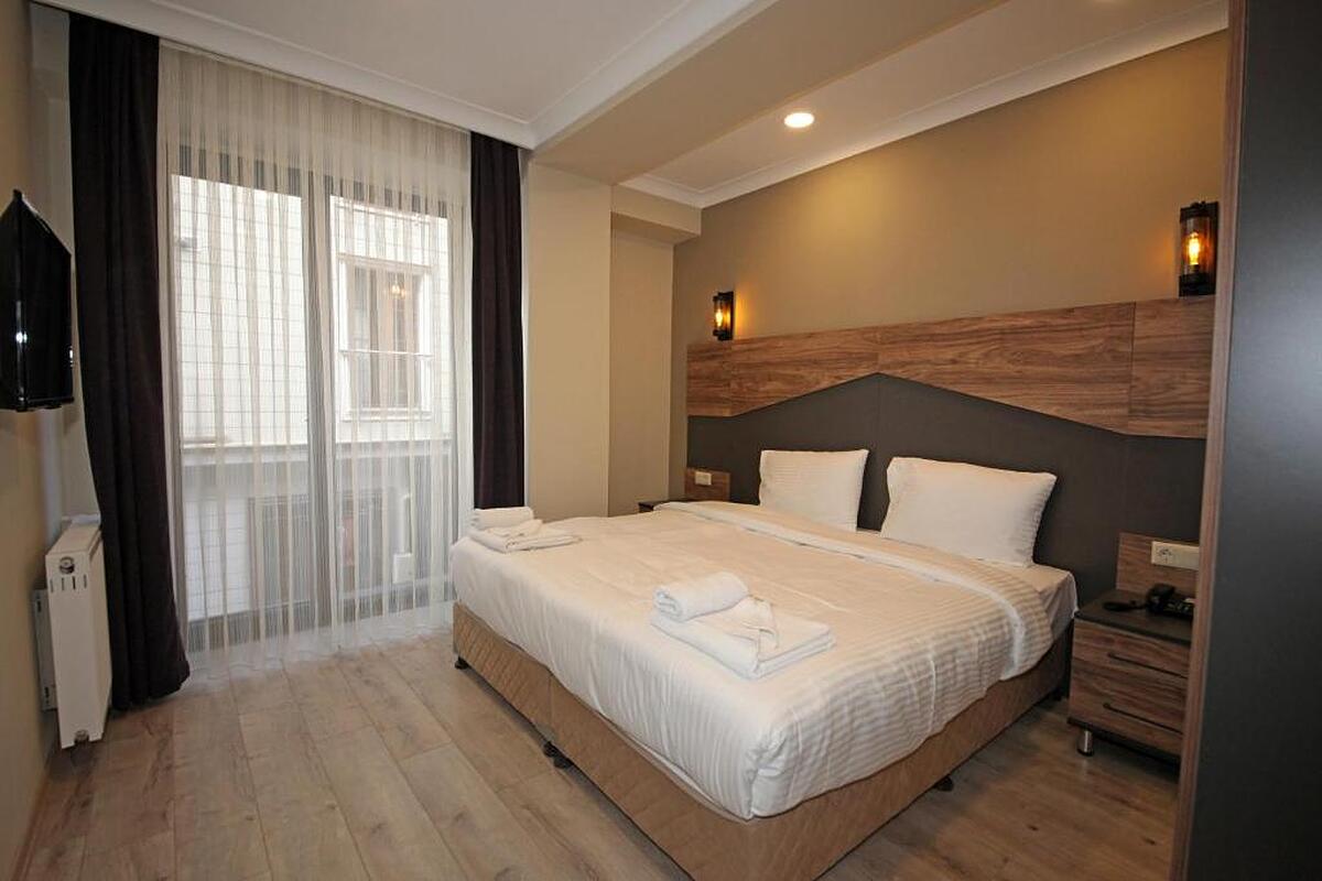 Taksim Corner Suite