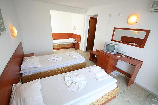 Arsenal Hotel