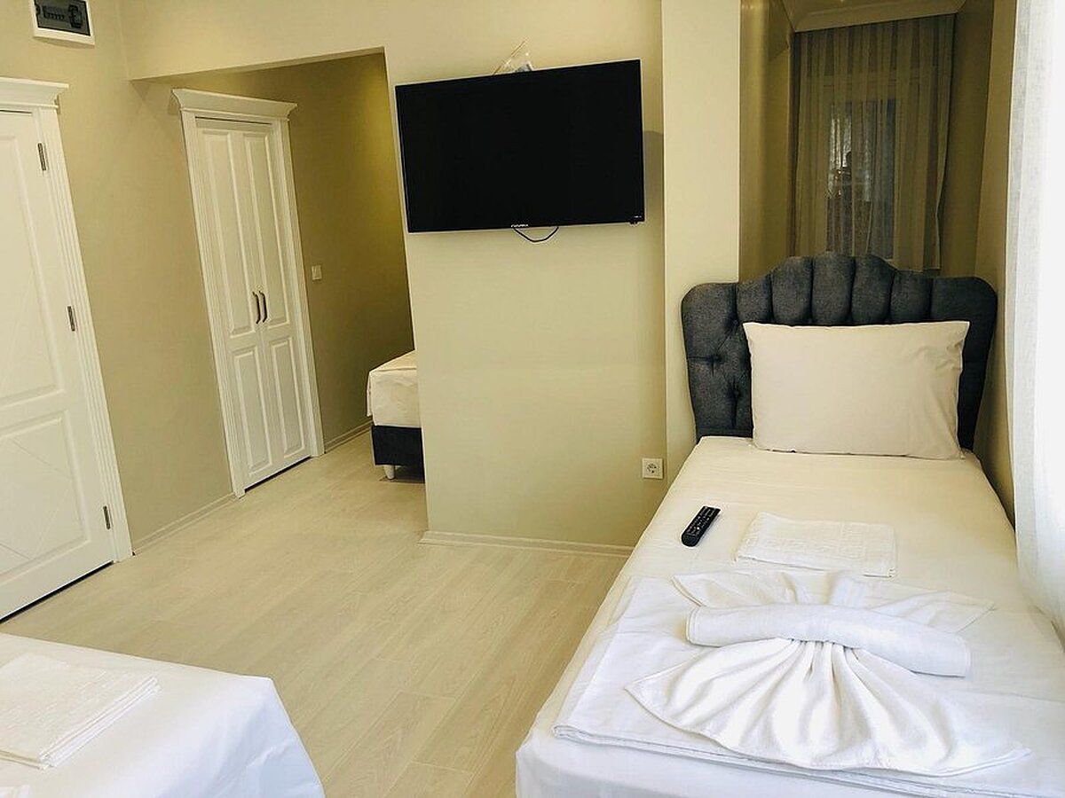 Best Island Hostel