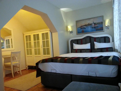 Taksim Nefti Residence