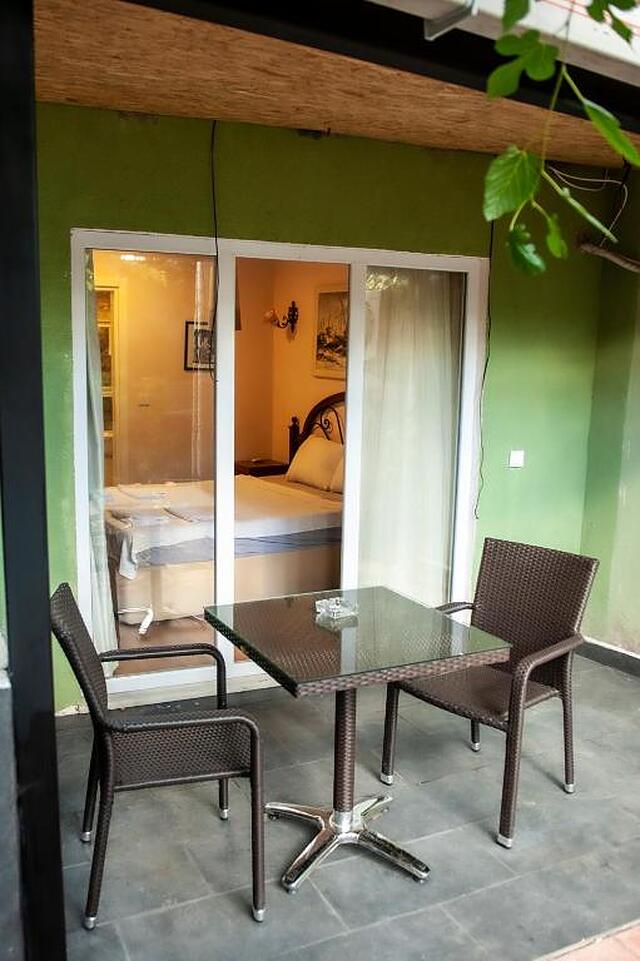 Yesim Suites