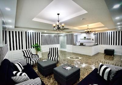 سی ان آر اینچی هتل