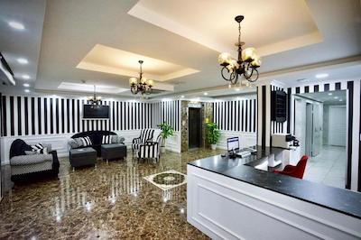 سی ان آر اینچی هتل