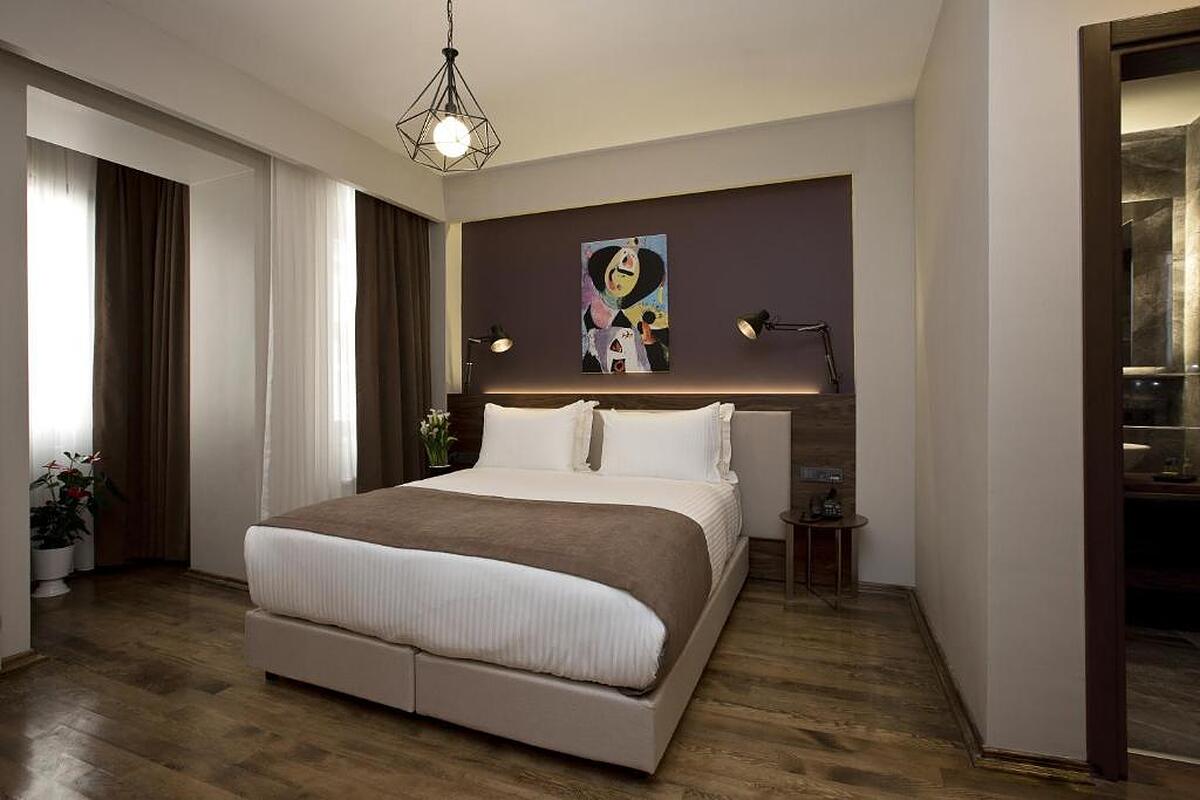 Snog Rooms and Suites