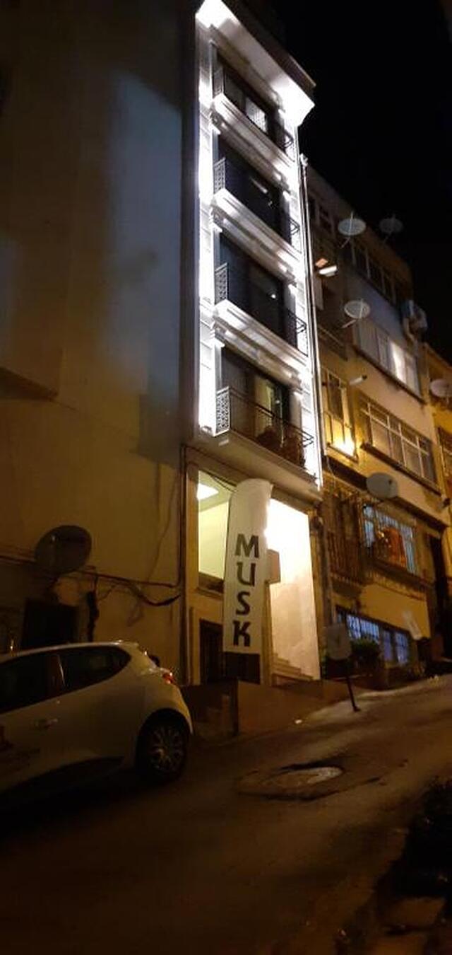 Musk Hotel
