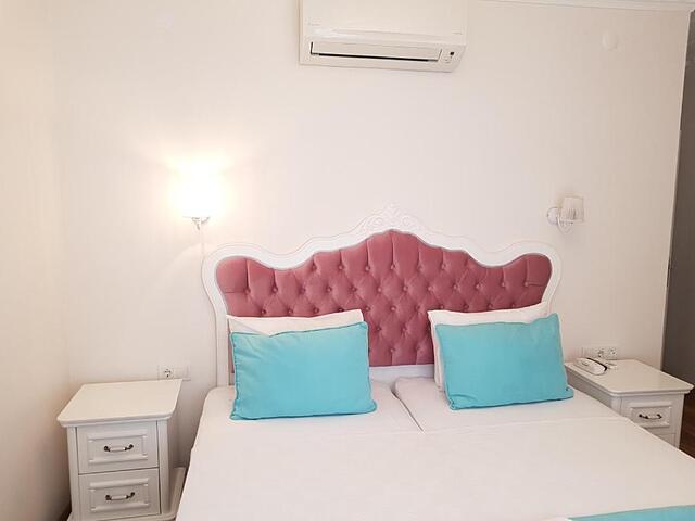 Yuva Hotel