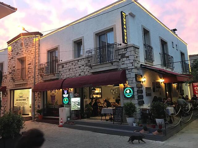 Yuva Hotel