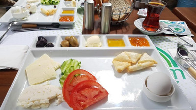 Yuva Hotel