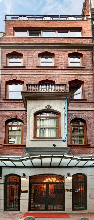 Ardilas Residence