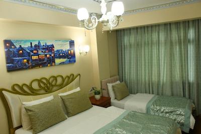 Boutique California Hotel