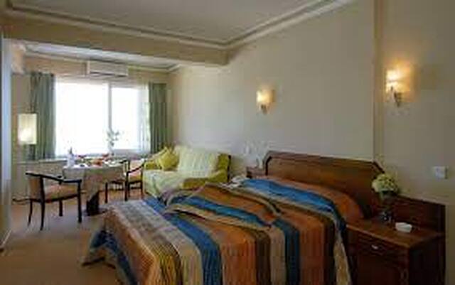 Optimist Hotel