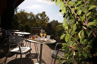 آیدیا هتل رما نومنتانا