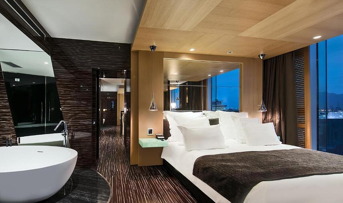 Romeo Hotel