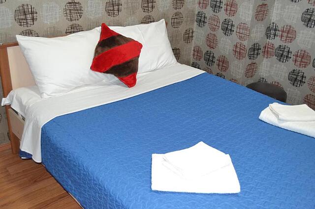 Elite House Suit