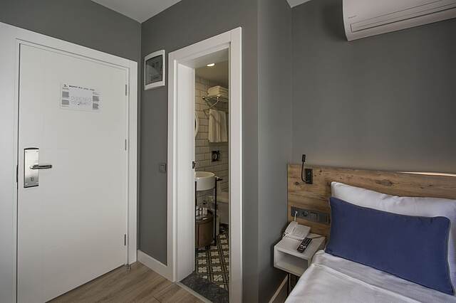 Pure Blanche Hotel