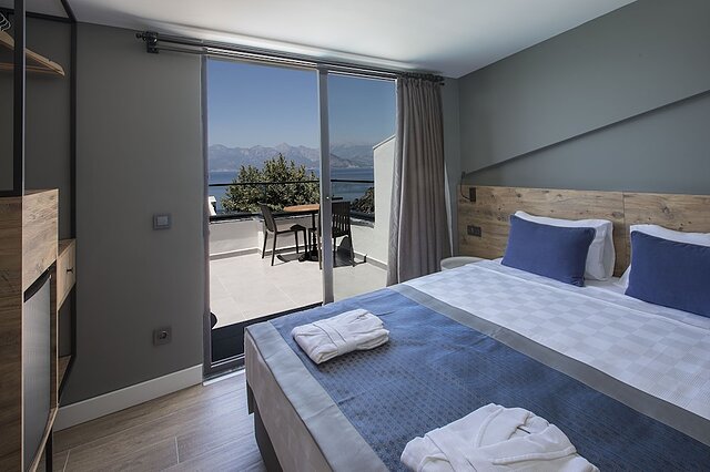 Pure Blanche Hotel
