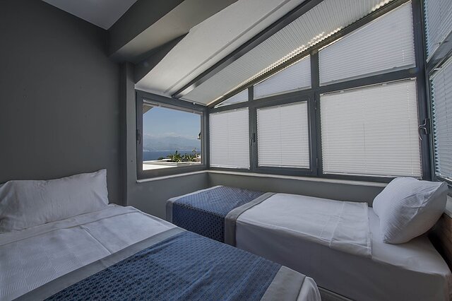Pure Blanche Hotel