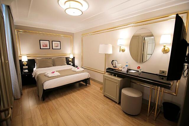 Pacco Boutique Hotel