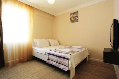 Alsancak City Hostel