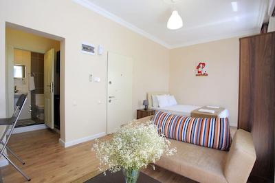 Alsancak City Hostel