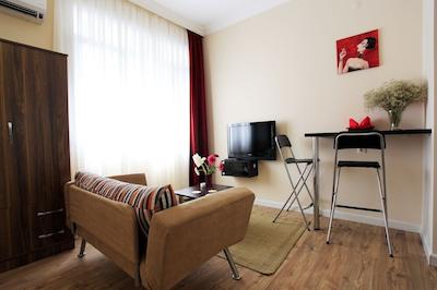 Alsancak City Hostel