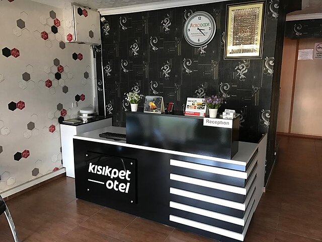 Kisikpet Hotel
