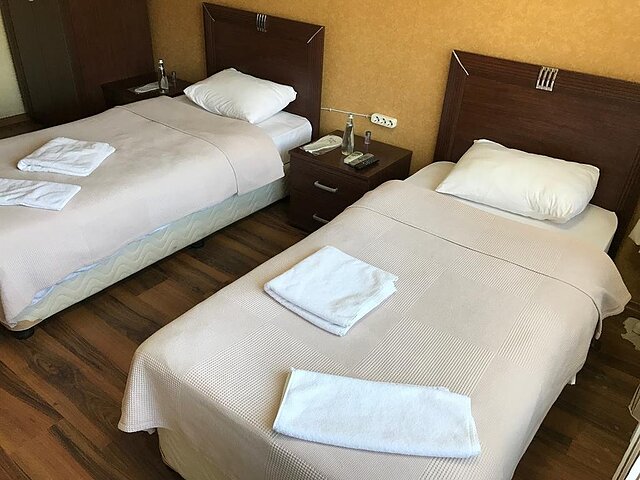 Kisikpet Hotel