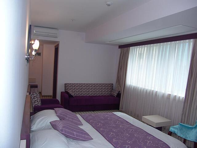 Izan Hotel