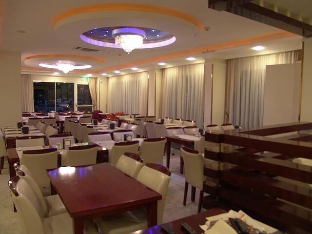 Izan Hotel