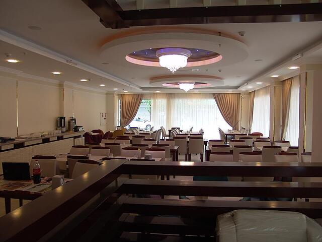Izan Hotel